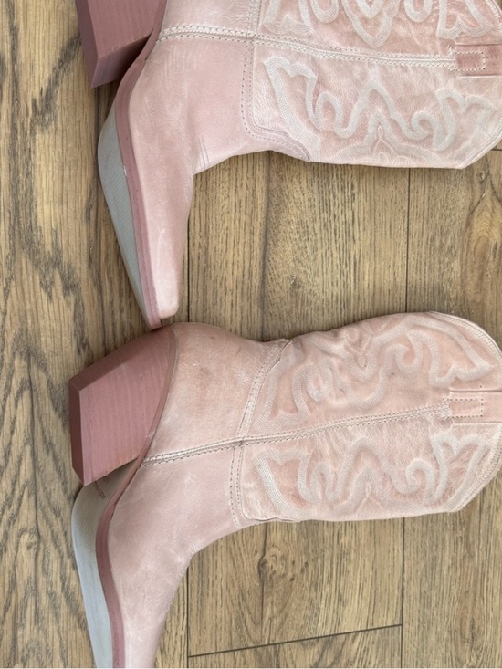 Steve Madden Shoes - Steve Madden Pink Suede Heeled Western Boots